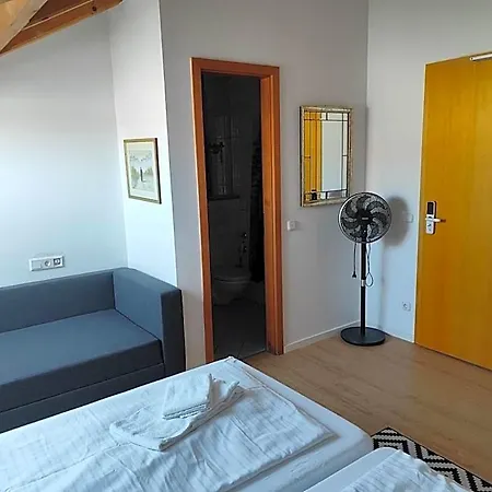Estelada Boarding Hostel Zorneding